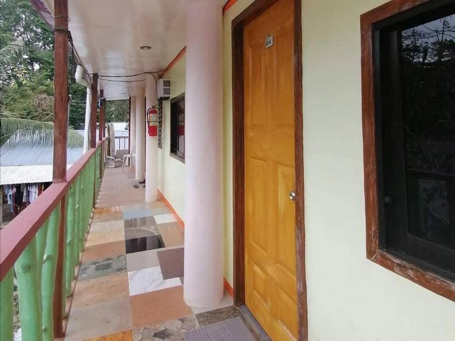 J&J Tourist Inn Bohol Kültér fotó